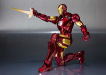 SH Figuarts Iron Man Mk IV & Hall of Armor Set