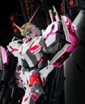 MG Full Armor Unicorn Gundam (Red Psychoframe ver)