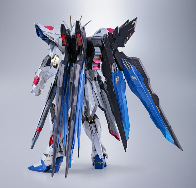 Metal Build Strike Freedom Gundam - Click Image to Close