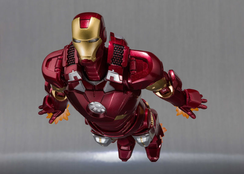 SH Figuarts Iron Man Mk 7 & Hall of Armor Set - Click Image to Close